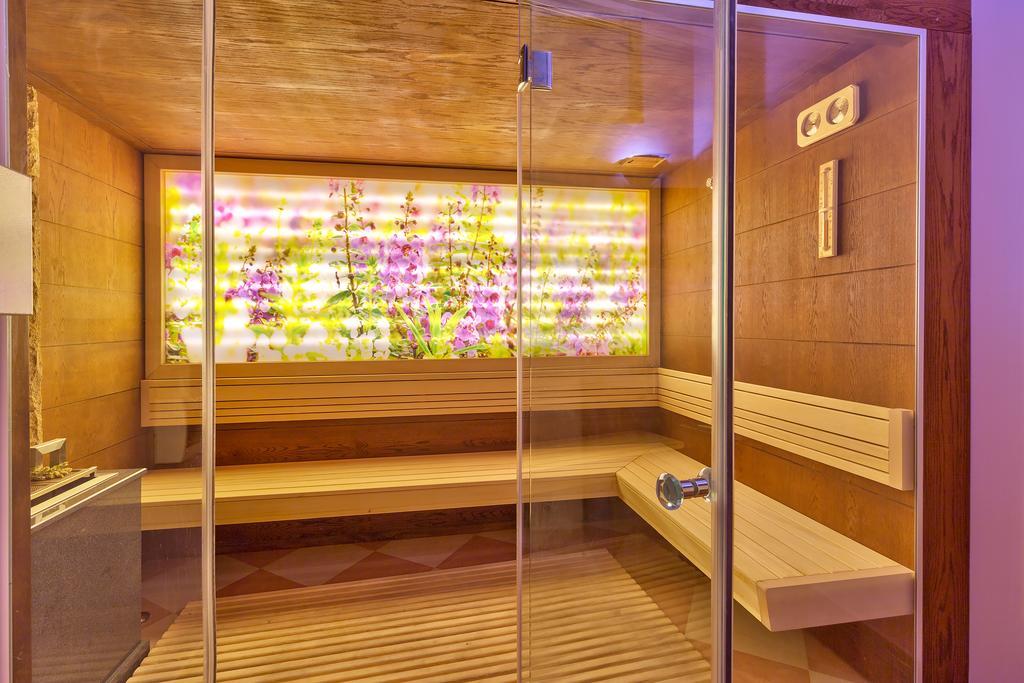 Hotel Club Central Hisarya Exterior photo